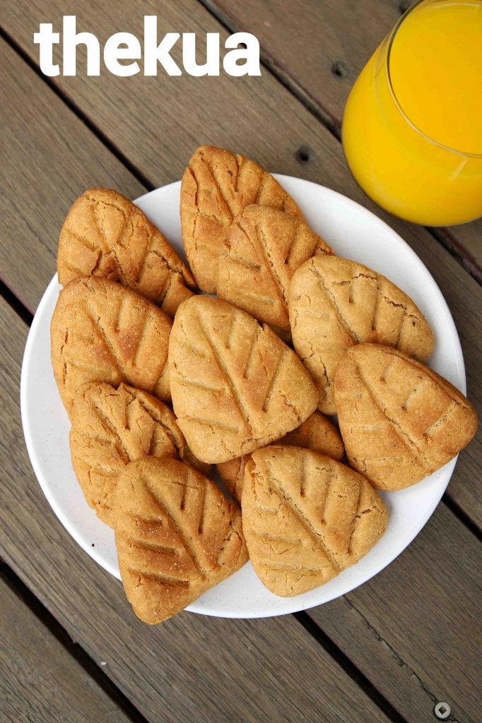 Thekua is the most commonly prepared snack of Bihari food. It is a mixture of wheat flour and jaggery .One can also use rice flour instead of wheat flour and sugar instead of jaggery to make different varieties of Thekua.