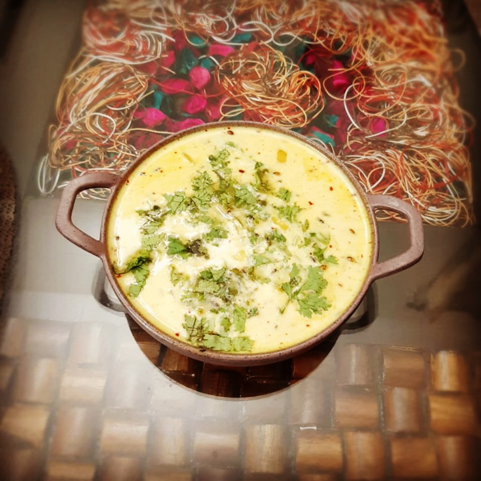 Kheru is a very tasty and authentic himachali dish. It is served for breakfast, lunch or dinner. Kheru is prepared with sour curd, coriander seeds, onions. Kheru is usually served with piping hot rice but can also be eaten with rotis or parathas.